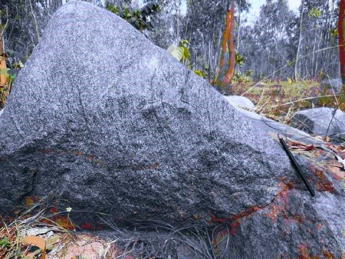 Curtin Malaysia geologist and international collaborators discover world’s second oldest rock